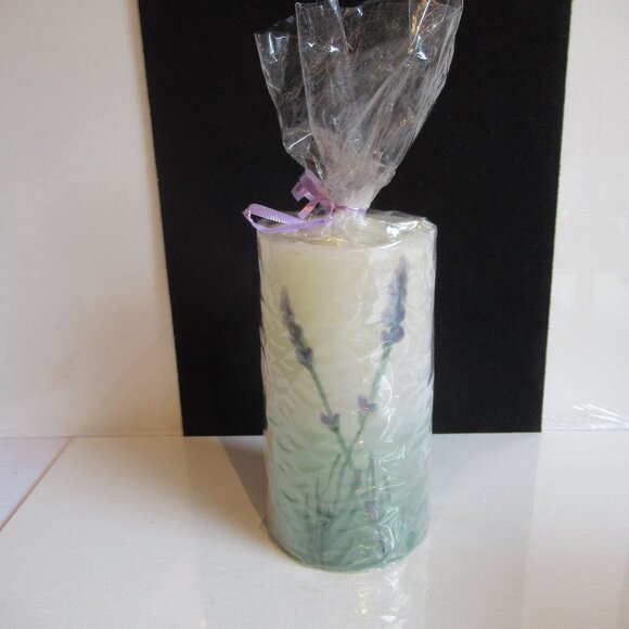 Lavender flowers on Pillar Candle, Hand Painted, Helen Radok, Nature, Purple - Picture 2 of 3